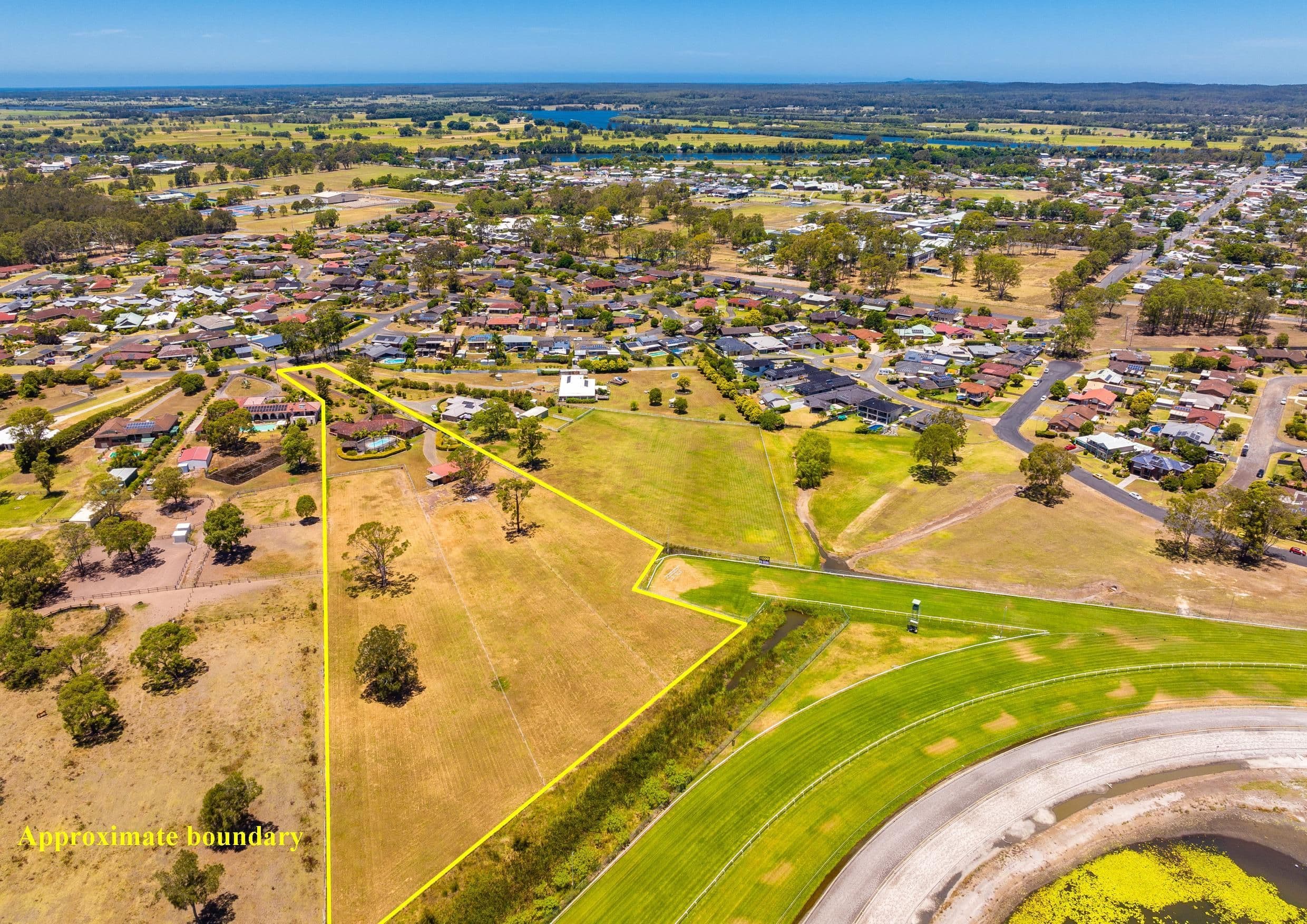 16 Kurrajong Crescent, Taree NSW 2430, Taree - Thumbnail 3