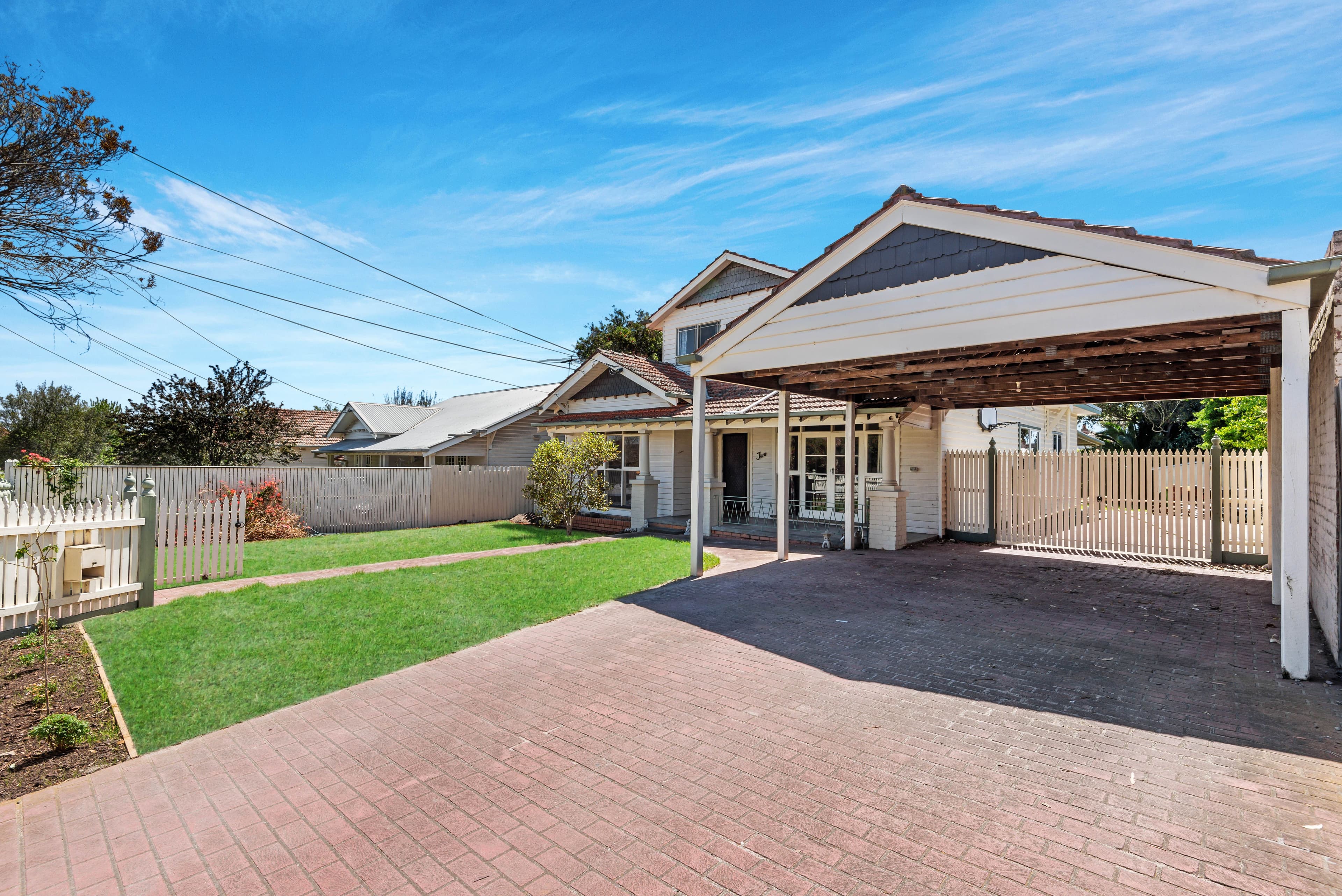 2 McPherson Street, Reservoir VIC 3073, Reservoir - Thumbnail 2