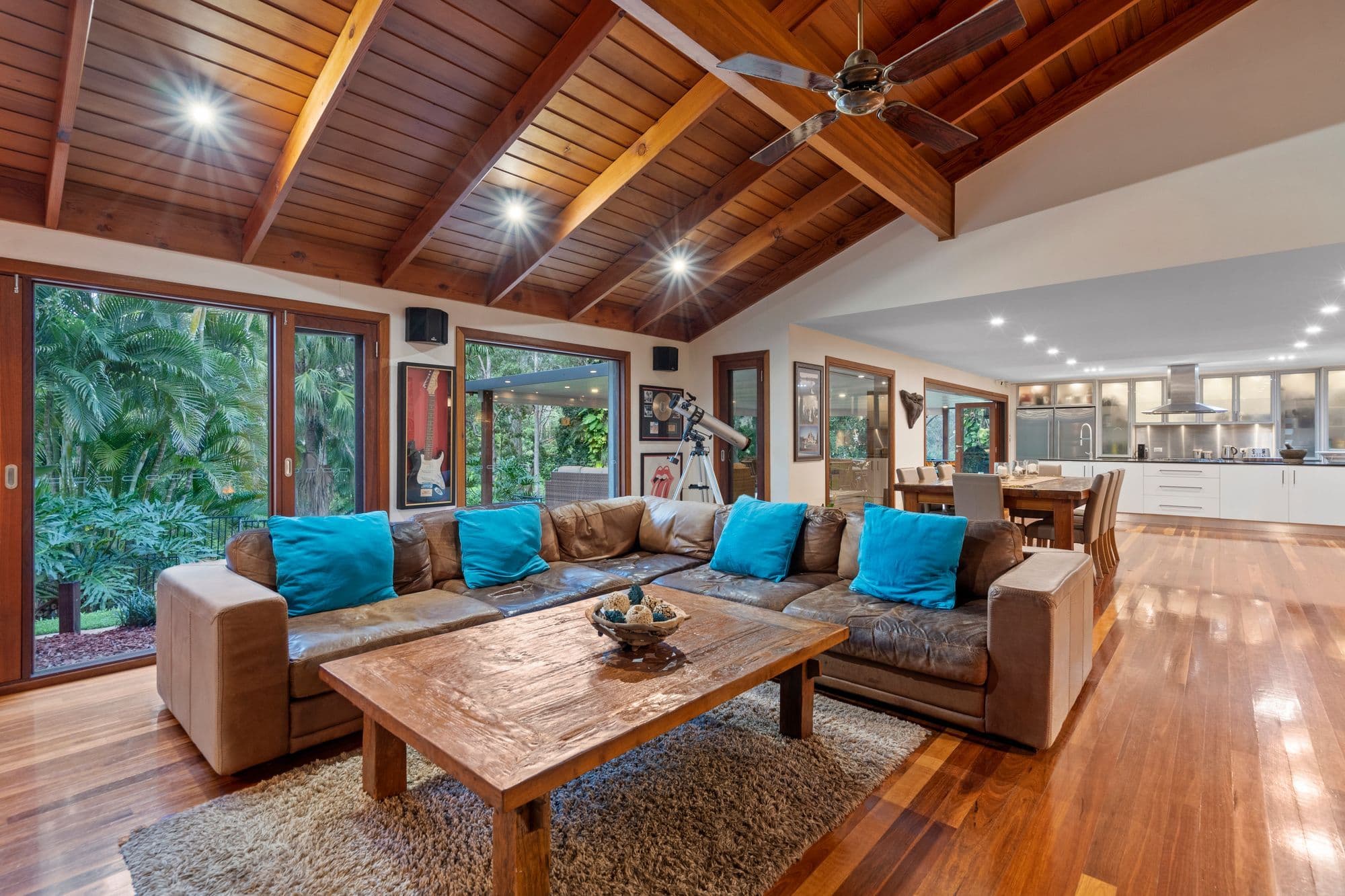 2 Mayo Court, Highland Park QLD 4211, Highland Park - Thumbnail 2