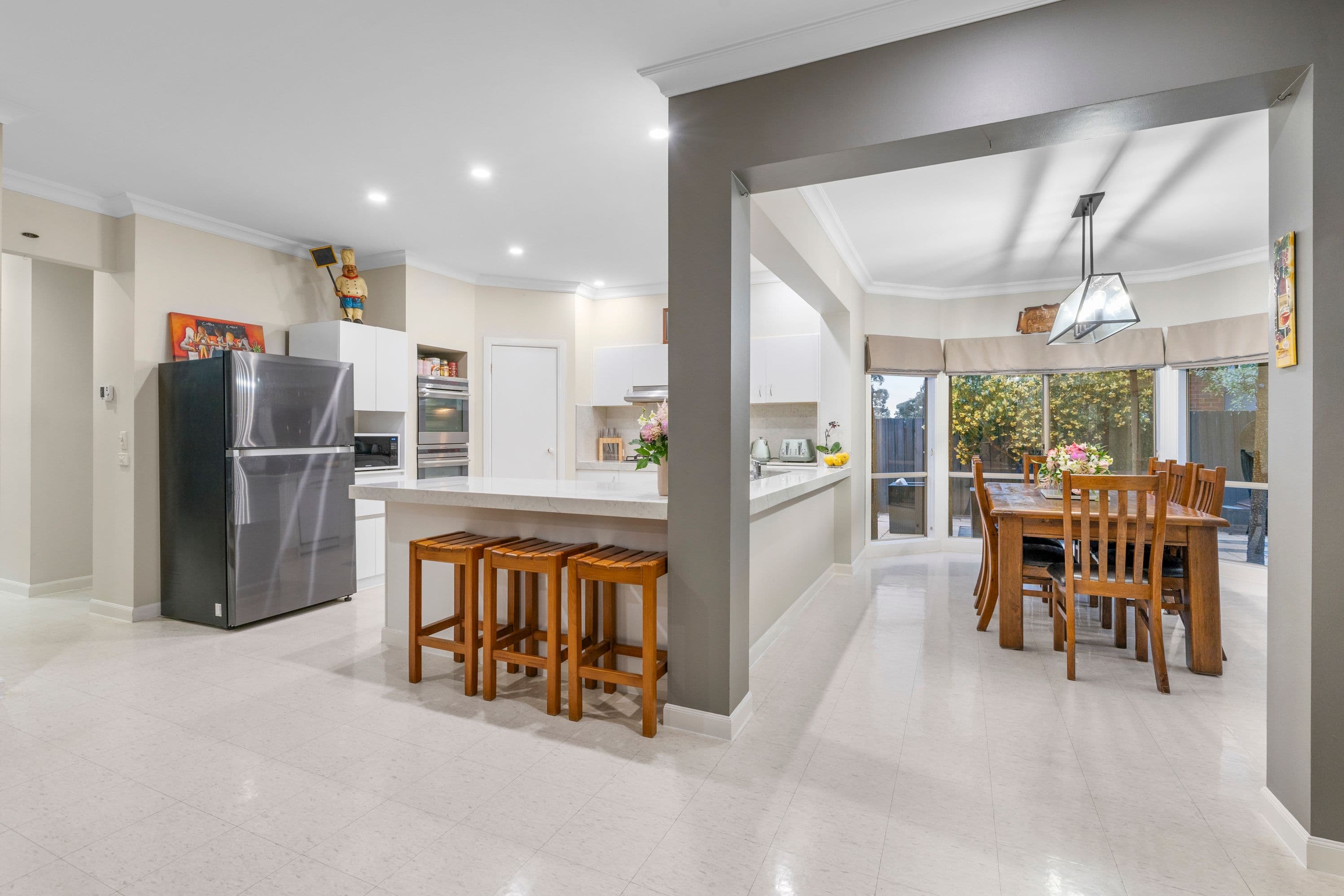 2 Marlo Court, South Morang VIC 3752, South Morang - Thumbnail 3