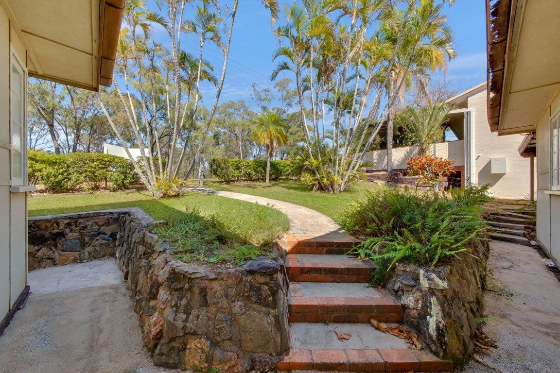 16 Hill Crescent, West Gladstone QLD 4680, West Gladstone - Thumbnail 2