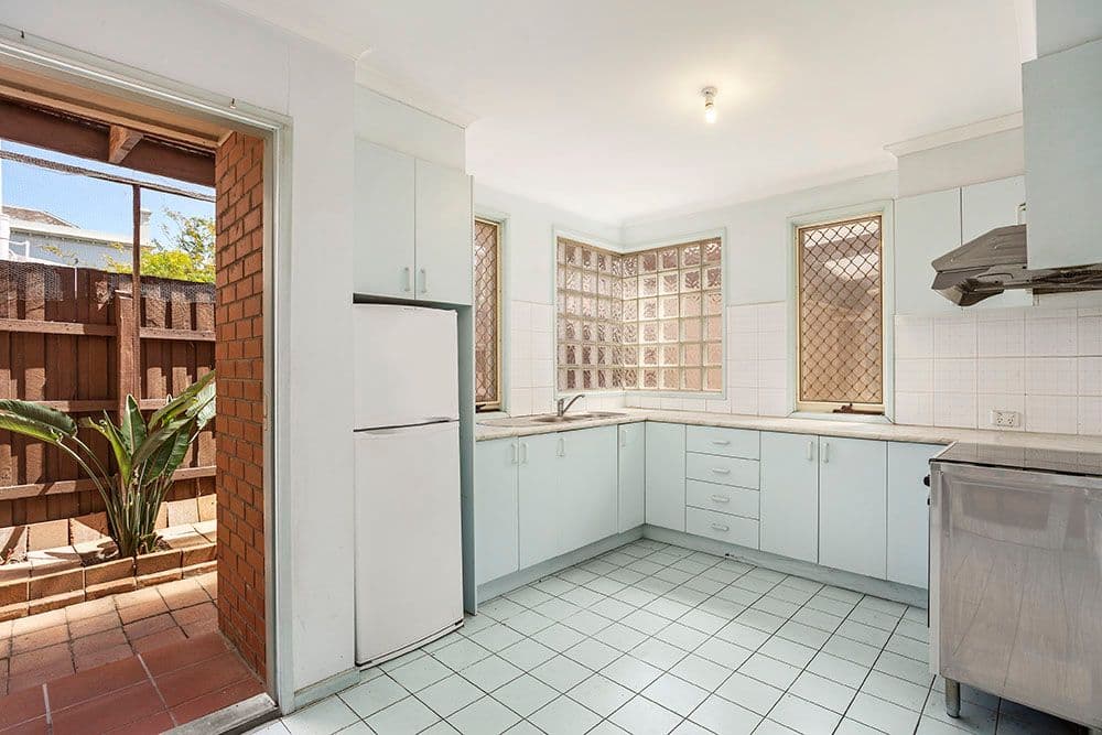 20 Bayles Street, PARKVILLE VIC 3052, Parkville - Thumbnail 3
