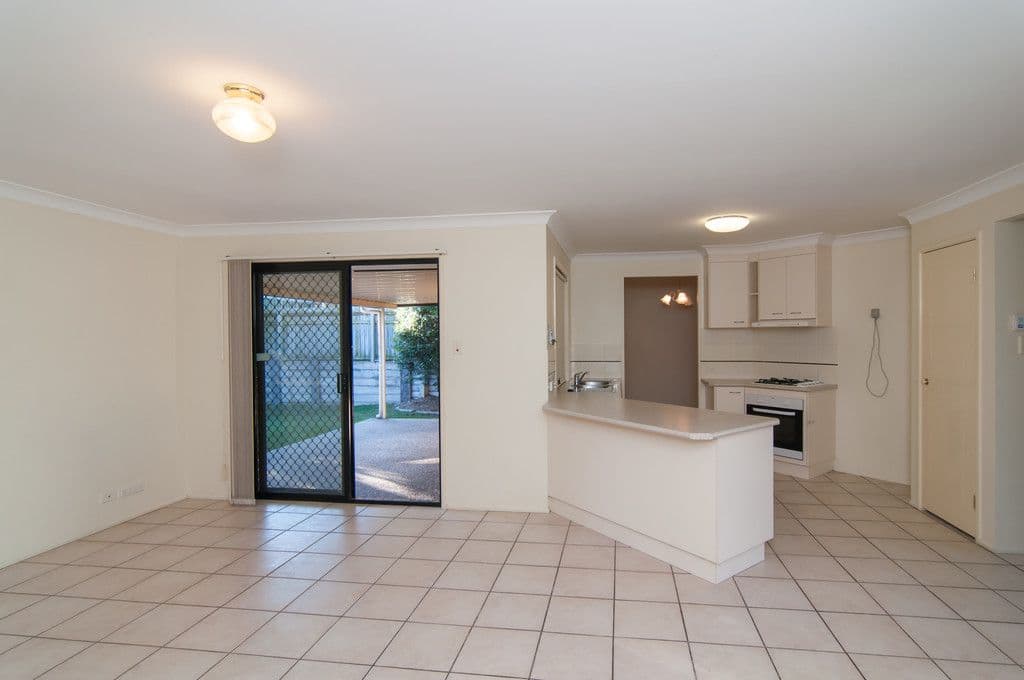 10 Bearke Place, Bracken Ridge QLD 4017, Bracken Ridge - Thumbnail 5