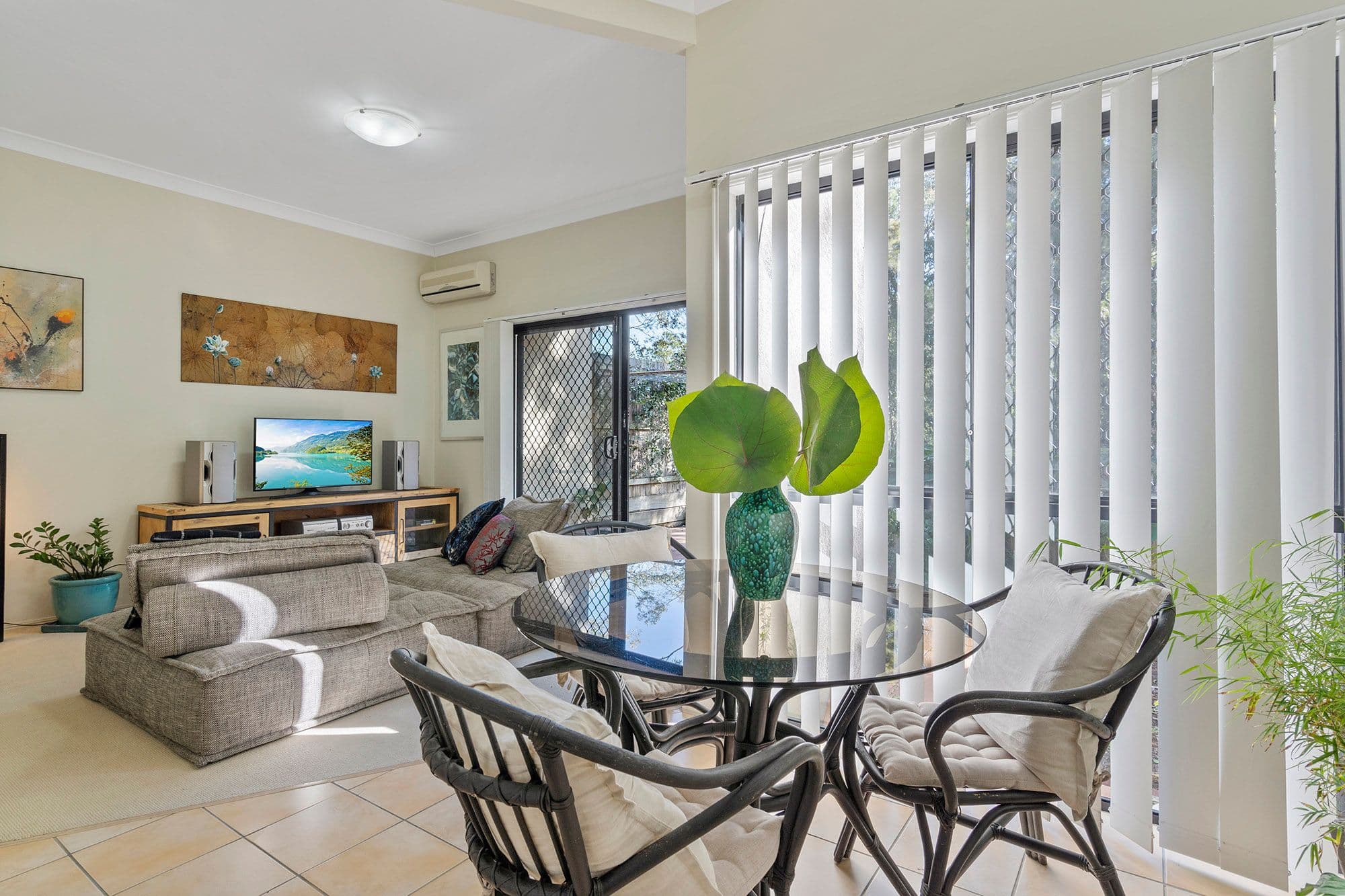 392 Chatswood Road, Shailer Park QLD 4128, Shailer Park - Thumbnail 3
