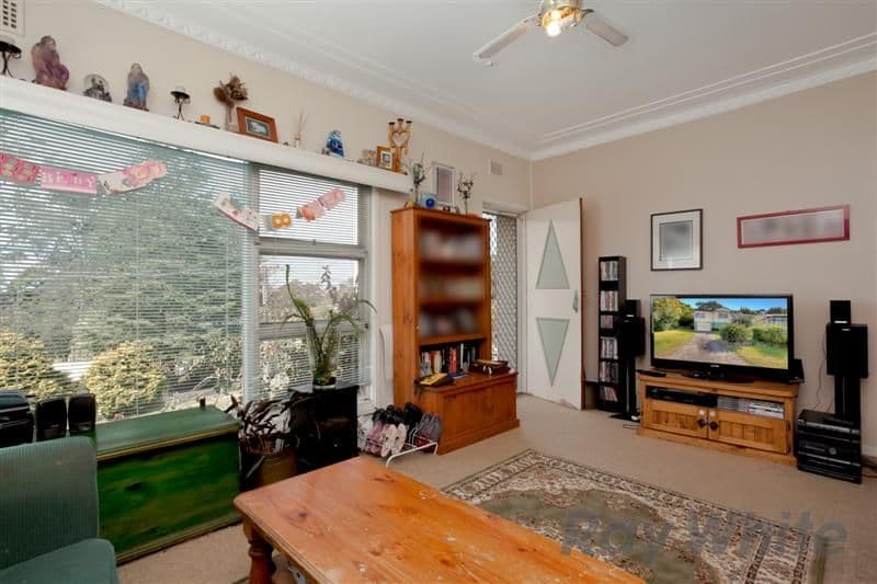 61 Roslyn Avenue, CHARLESTOWN NSW 2290, Charlestown - Thumbnail 5