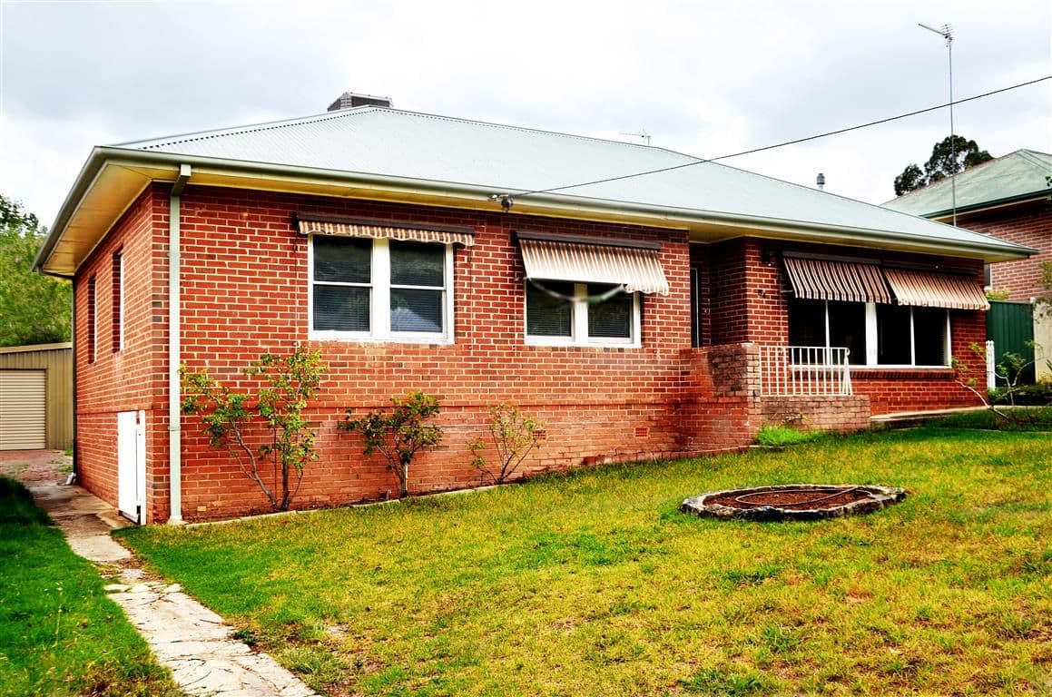 84 Merivale Street, Tumut - Image 1