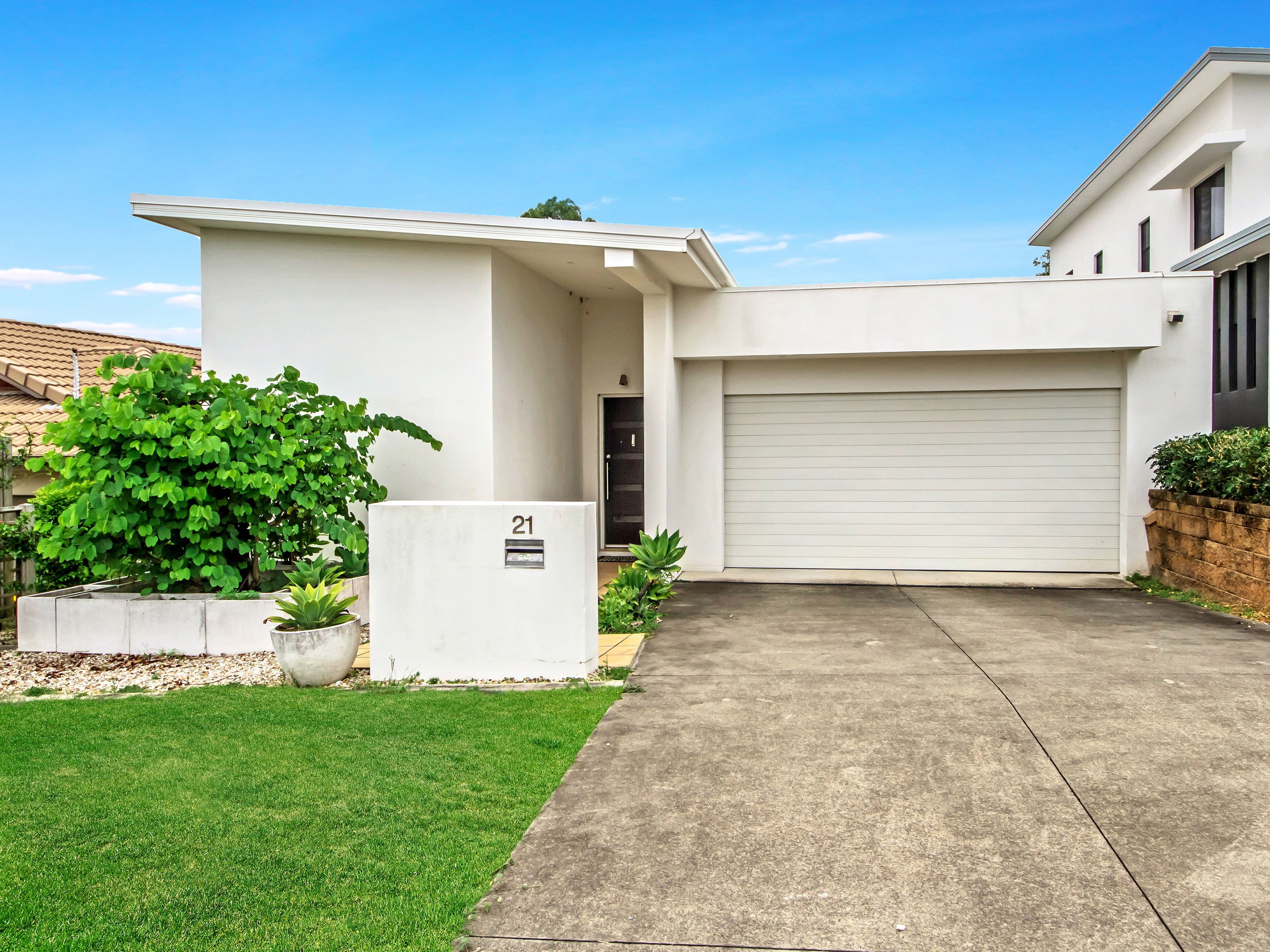 21 Zane Street, Molendinar QLD 4214, Molendinar - Thumbnail 2