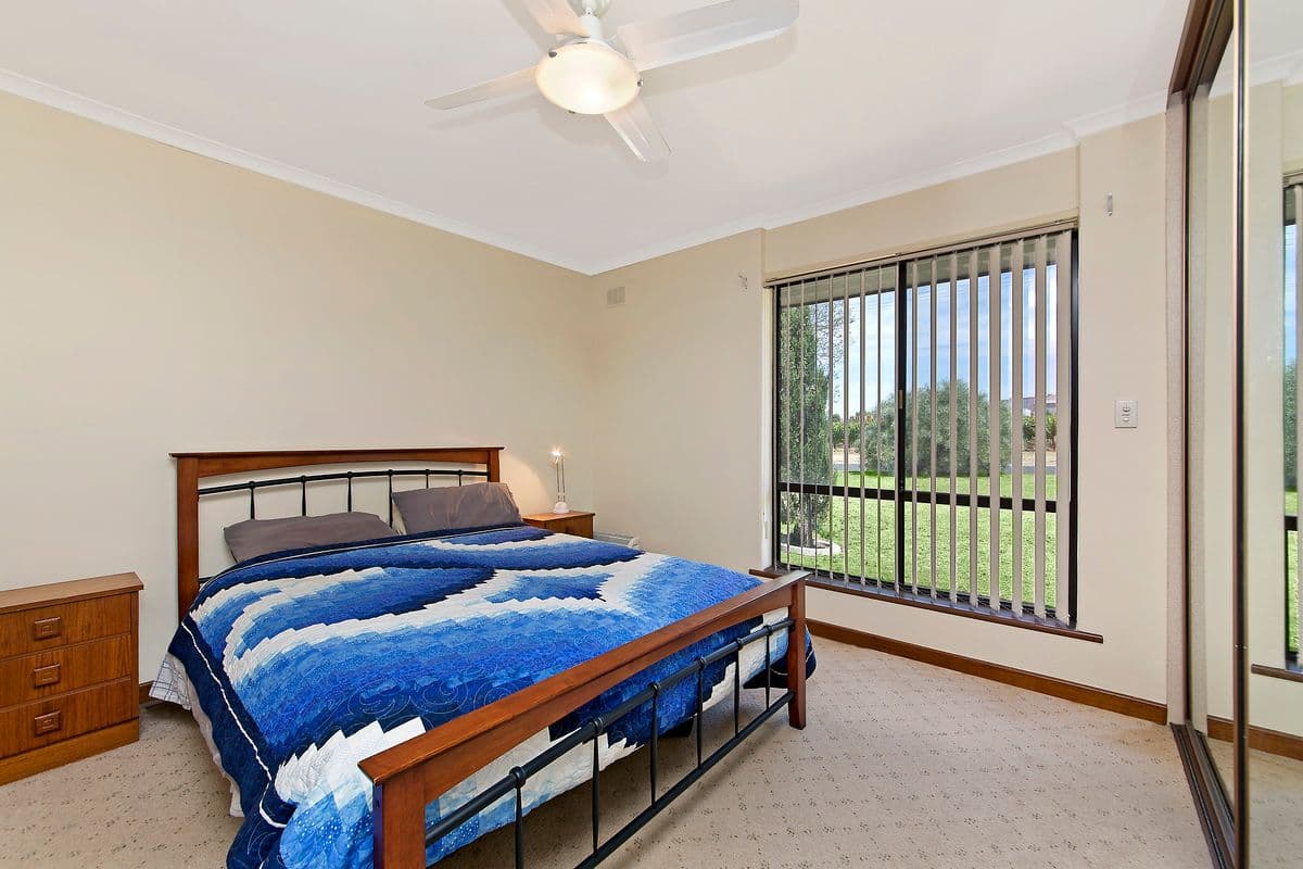10 Whelband Court, Riverview QLD 4303, Riverview - Thumbnail 2