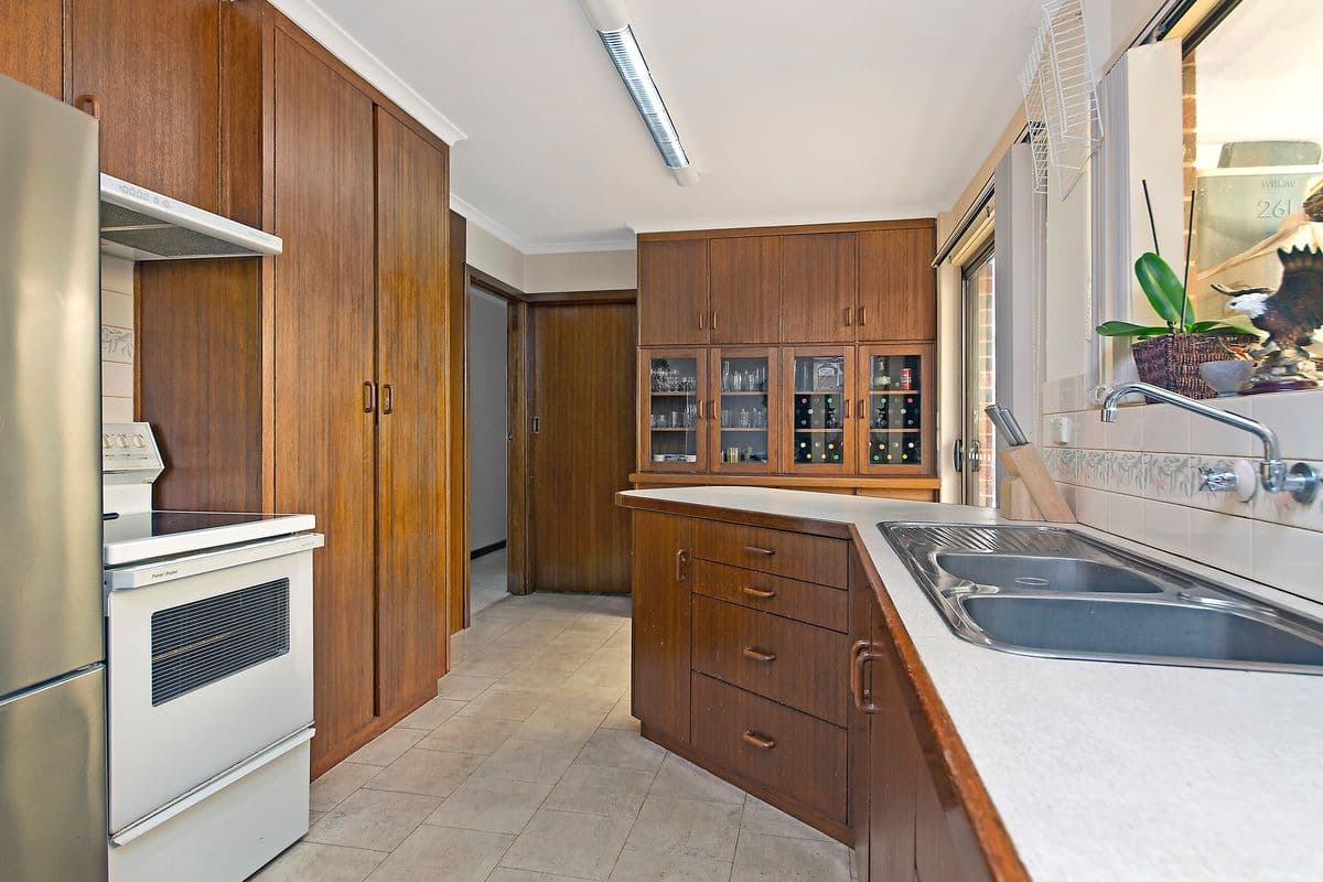 10 Whelband Court, Riverview QLD 4303, Riverview - Thumbnail 6