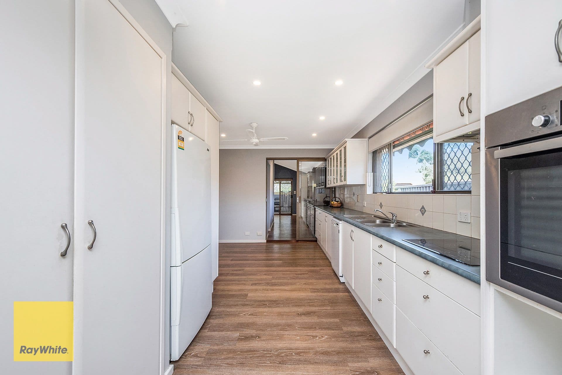 6 Alexander Close, Lesmurdie WA 6076, Lesmurdie - Thumbnail 8