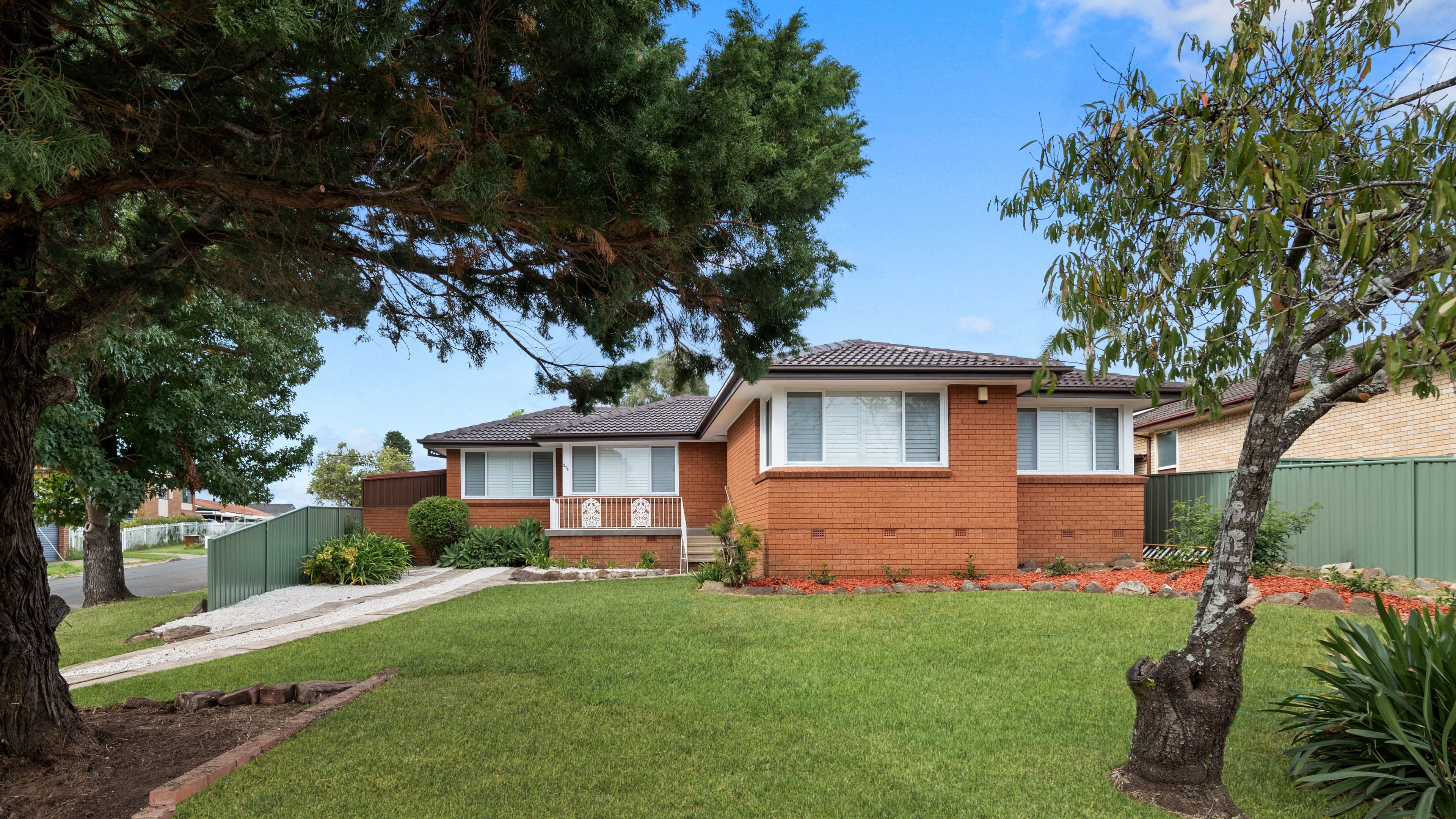 218 Saint Johns Road, Bradbury NSW 2560, Bradbury - Image 1