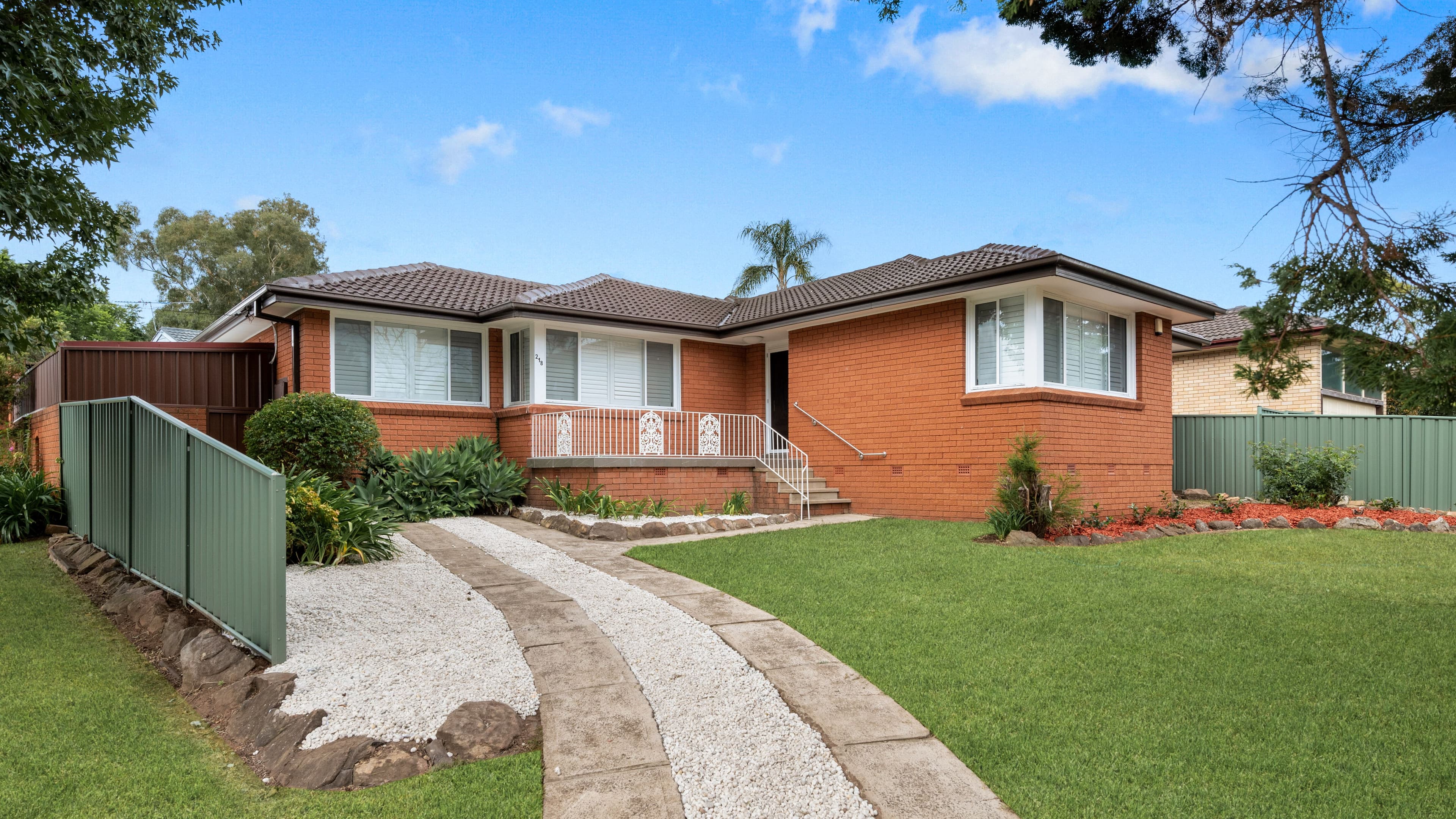 218 Saint Johns Road, Bradbury NSW 2560, Bradbury - Thumbnail 2