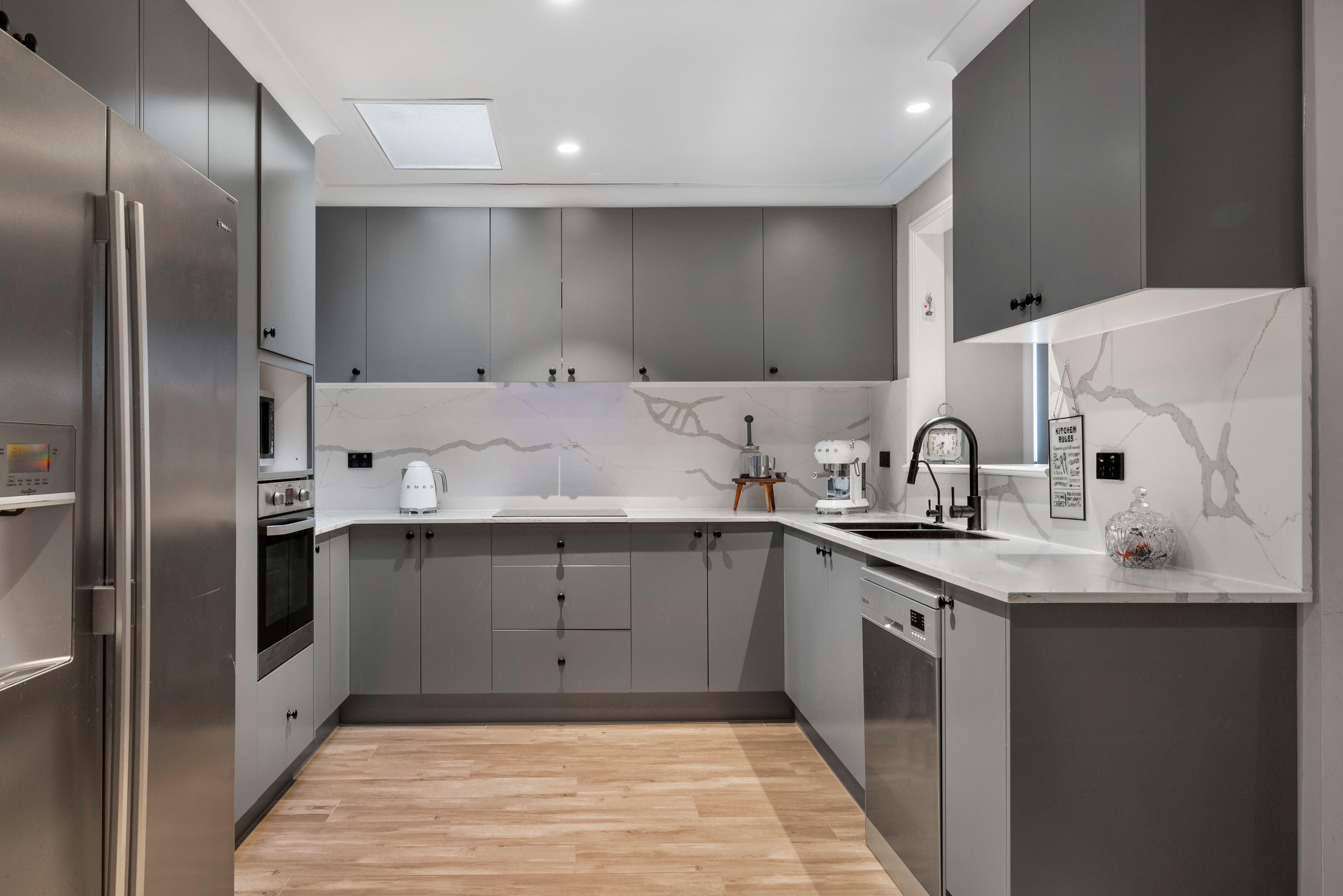 218 Saint Johns Road, Bradbury NSW 2560, Bradbury - Thumbnail 5
