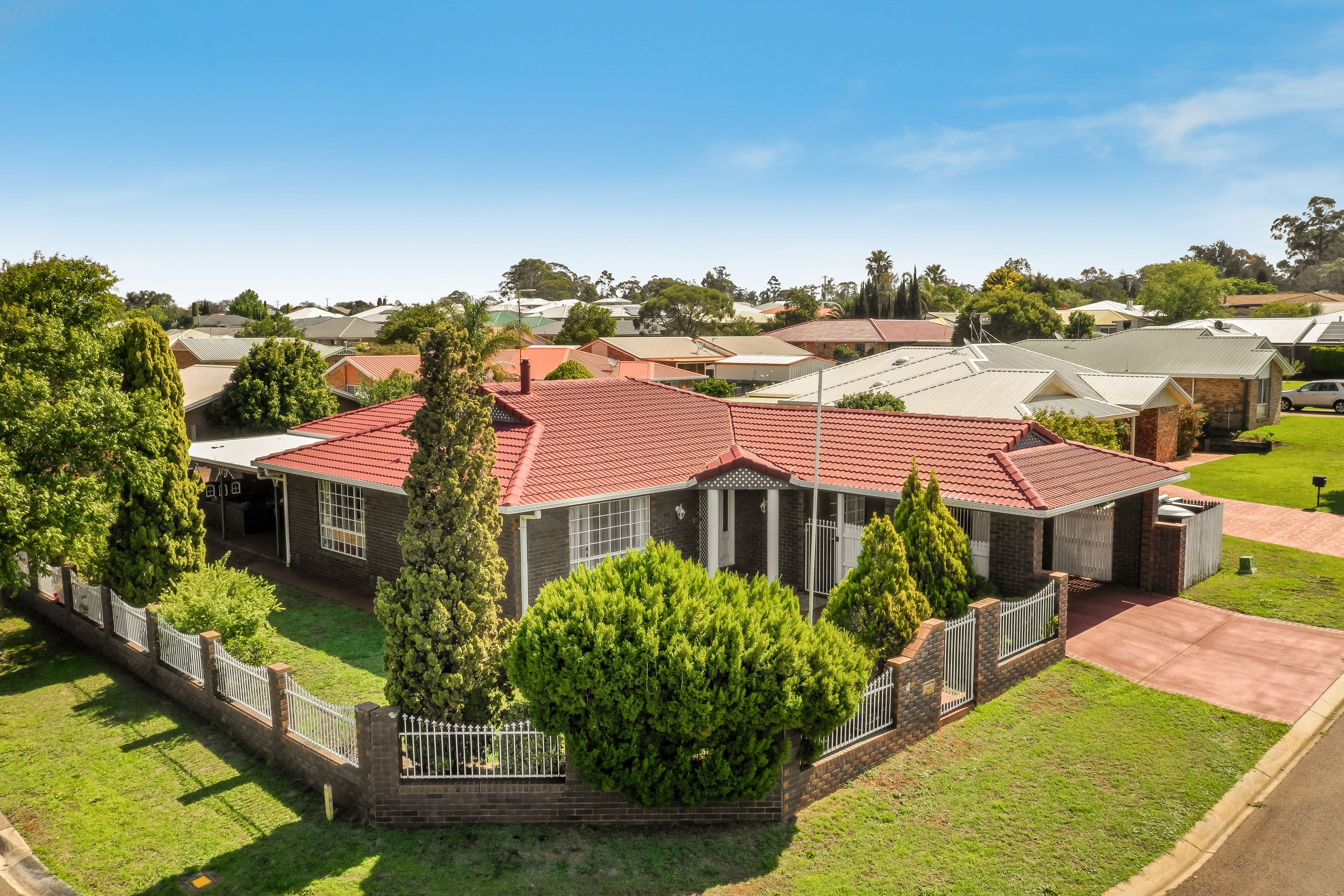 19 Fern Drive, Kearneys Spring QLD 4350, Kearneys Spring - Image 1
