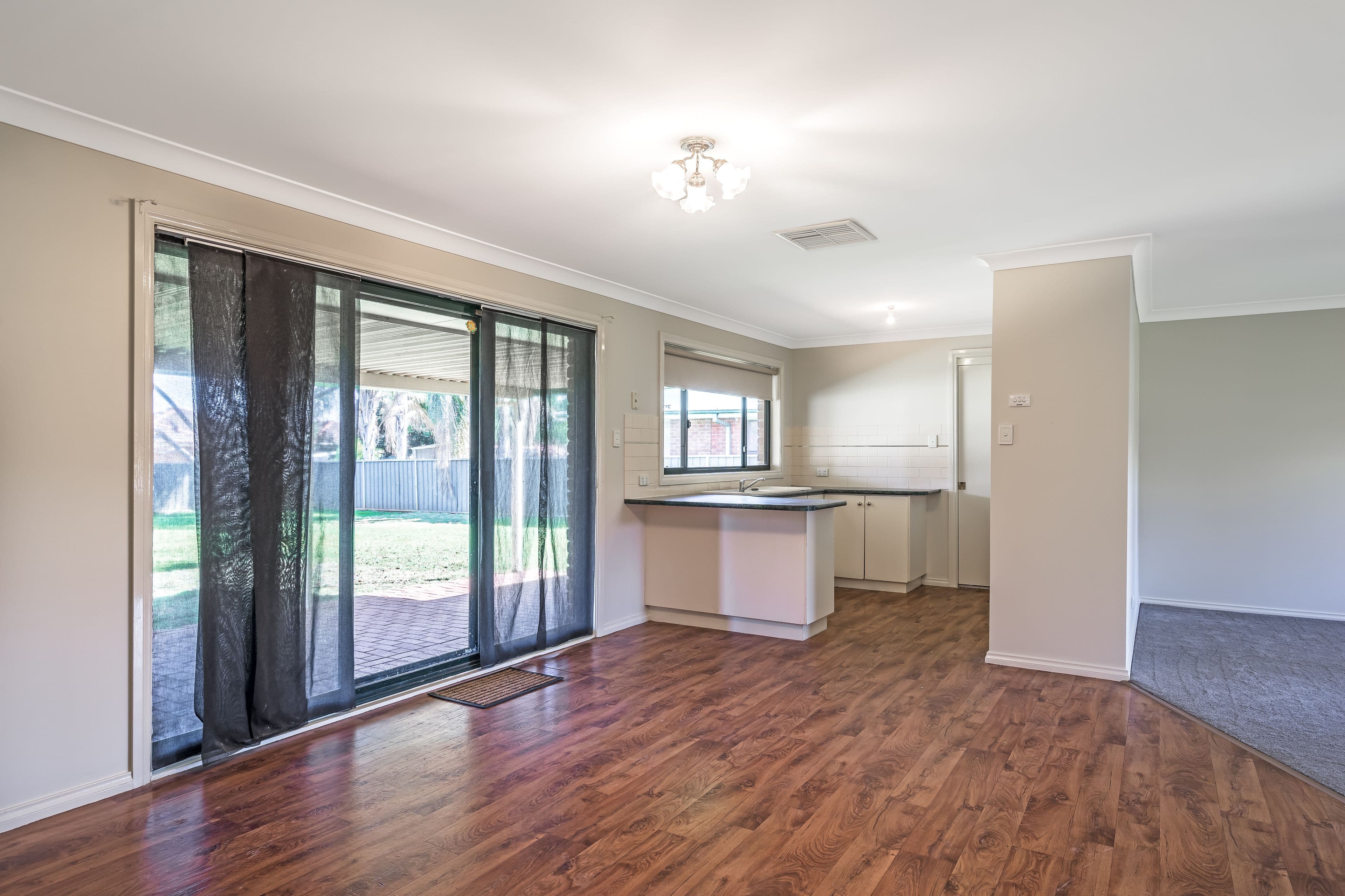 67 Websdale Drive, Dubbo - Thumbnail 3