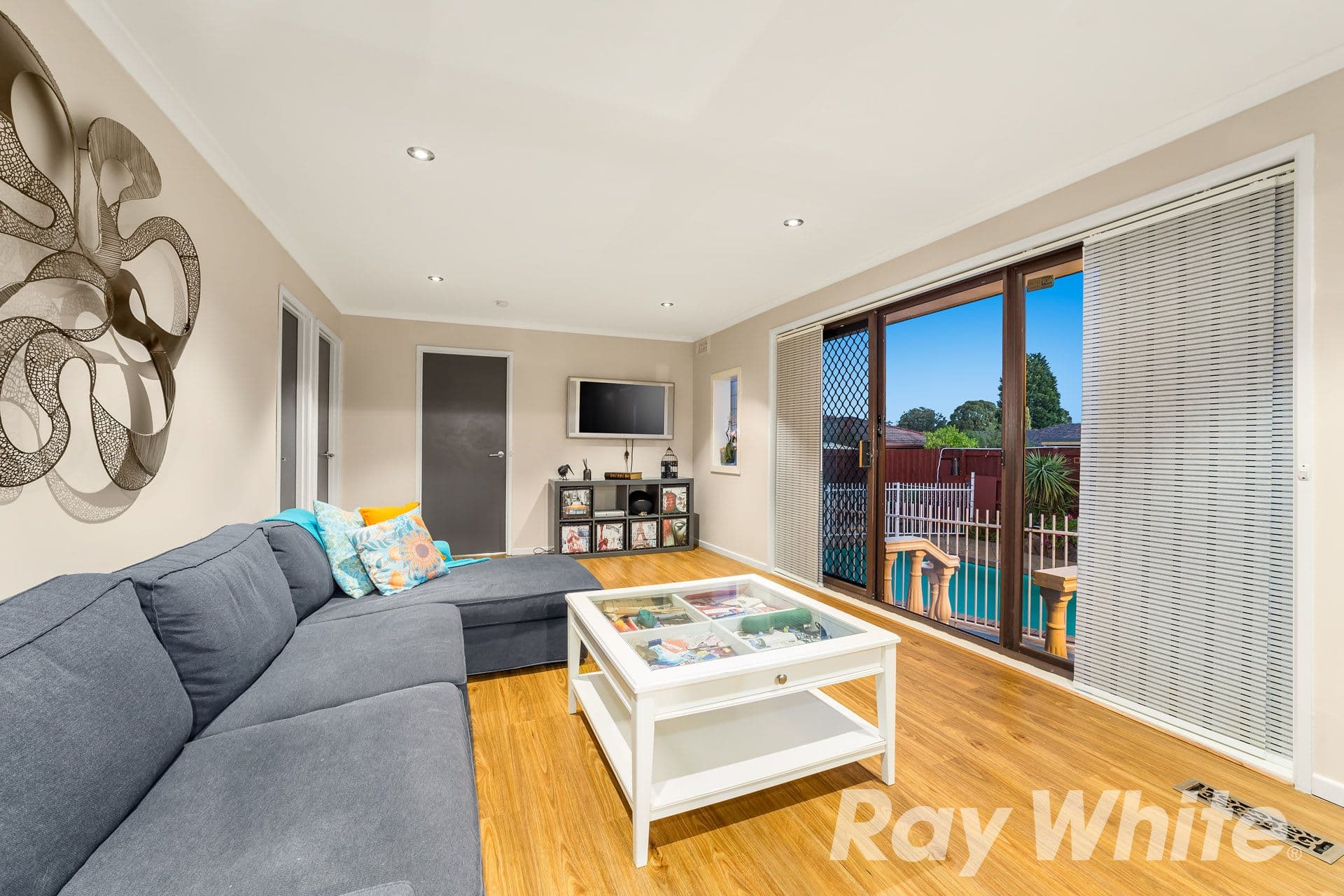 7 Yvonne Close, Mill Park VIC 3082, Mill Park - Thumbnail 4