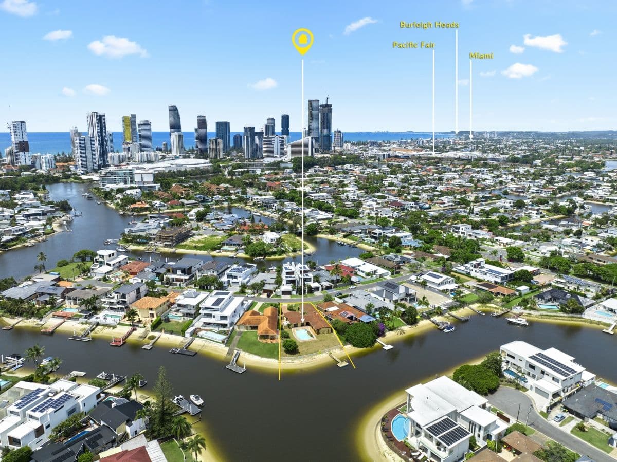 17 Andrea Avenue, Broadbeach Waters QLD 4218, Broadbeach Waters - Image 1