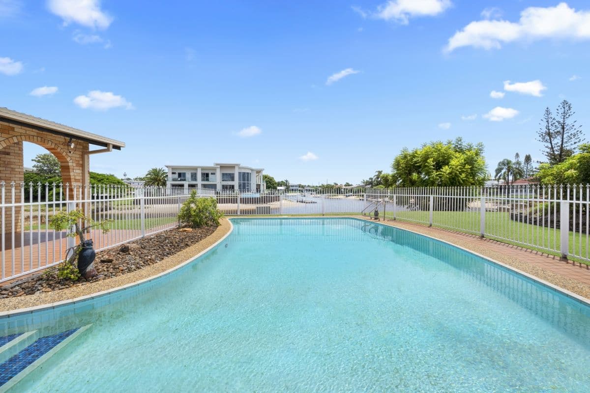 17 Andrea Avenue, Broadbeach Waters QLD 4218, Broadbeach Waters - Thumbnail 5