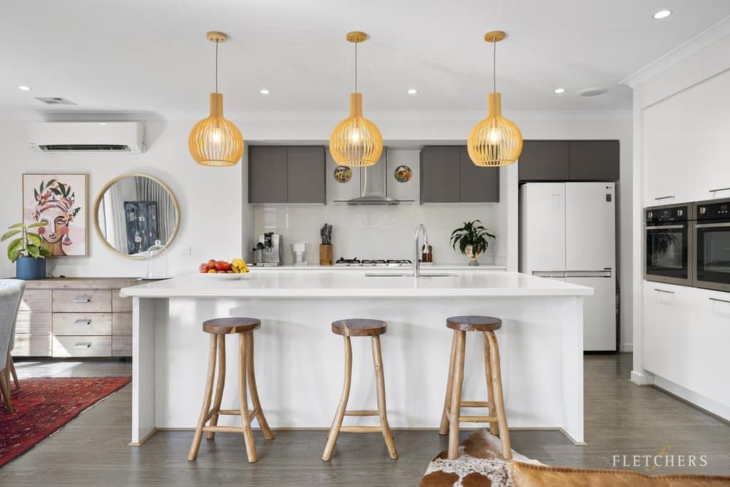 17 Grassbird Street, Clyde North - Thumbnail 2