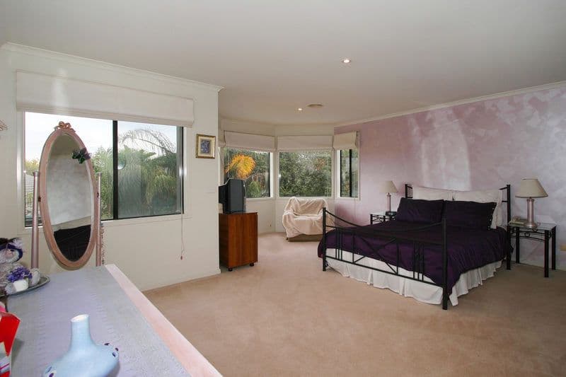 67  McClure Road, DINGLEY VILLAGE VIC 3172, Dingley Village - Thumbnail 5