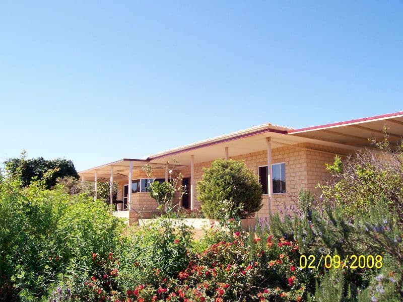 328 Mc Cartney Road, GREENOUGH WA 6532, Greenough - Image 1