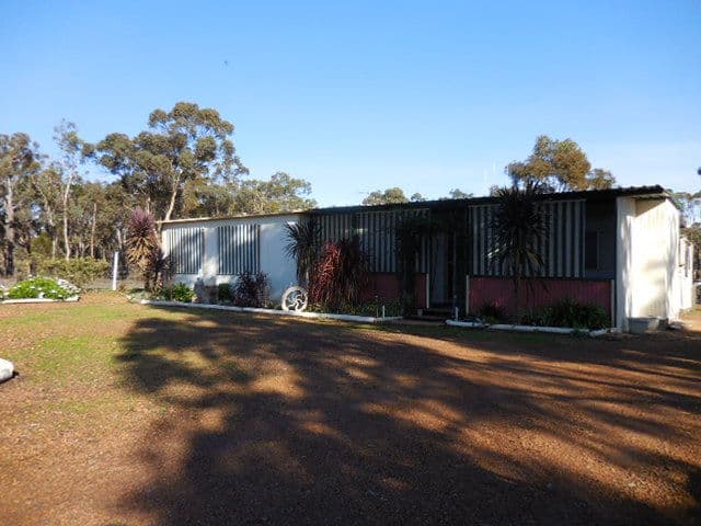 41 Fifth Avenue, KENDENUP WA 6323, Kendenup - Thumbnail 4