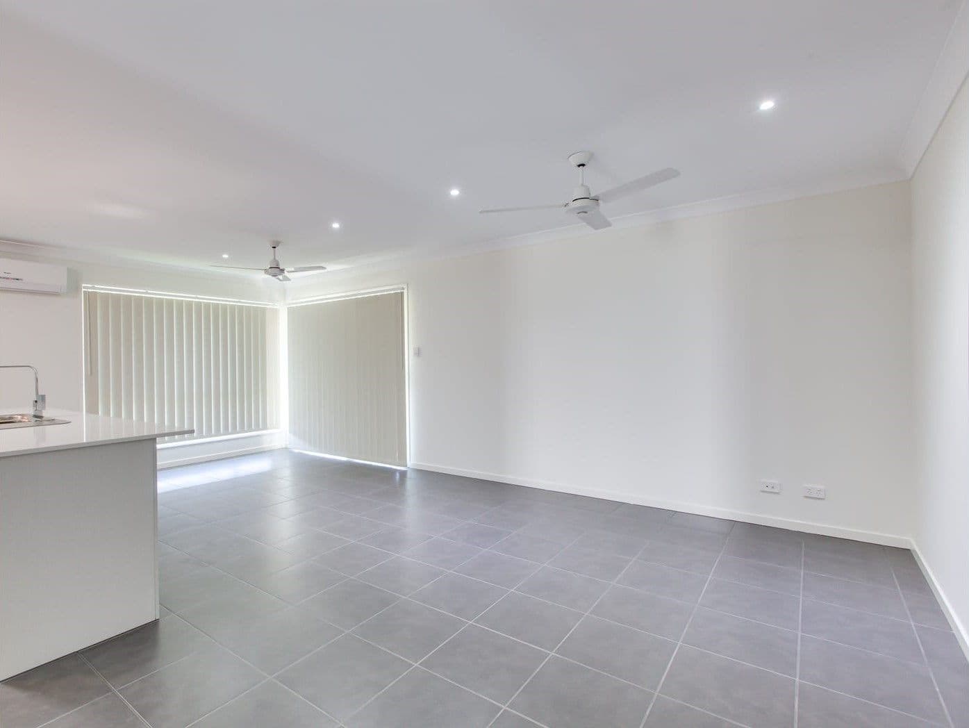 16 Azure Way, Coomera QLD 4209, Coomera - Thumbnail 5