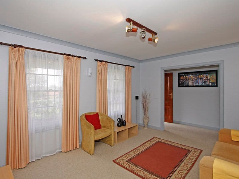 16 Riesling Avenue, REYNELLA EAST SA 5161, Reynella East - Thumbnail 2
