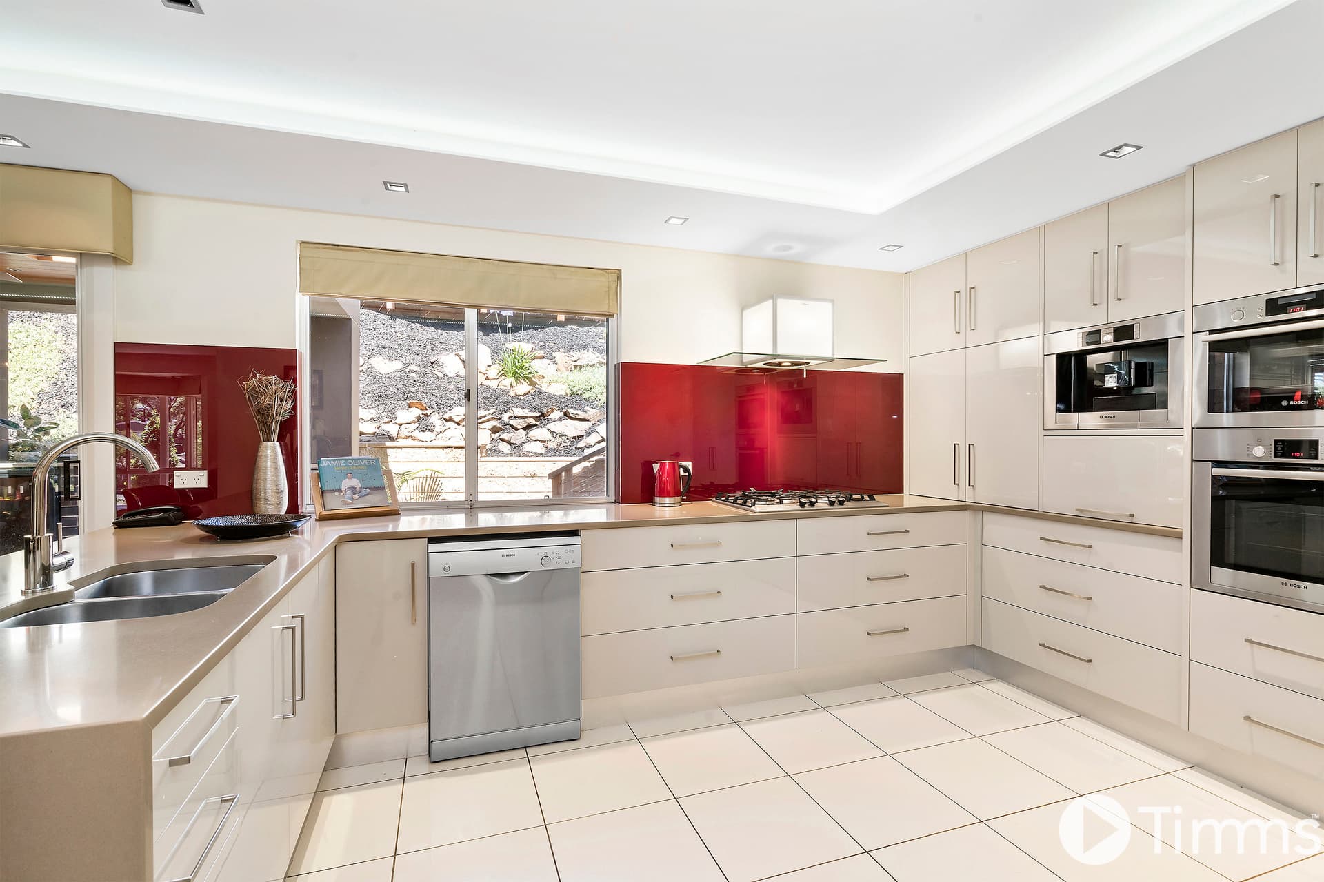76 Broadmeadow Drive, Flagstaff Hill - Thumbnail 3