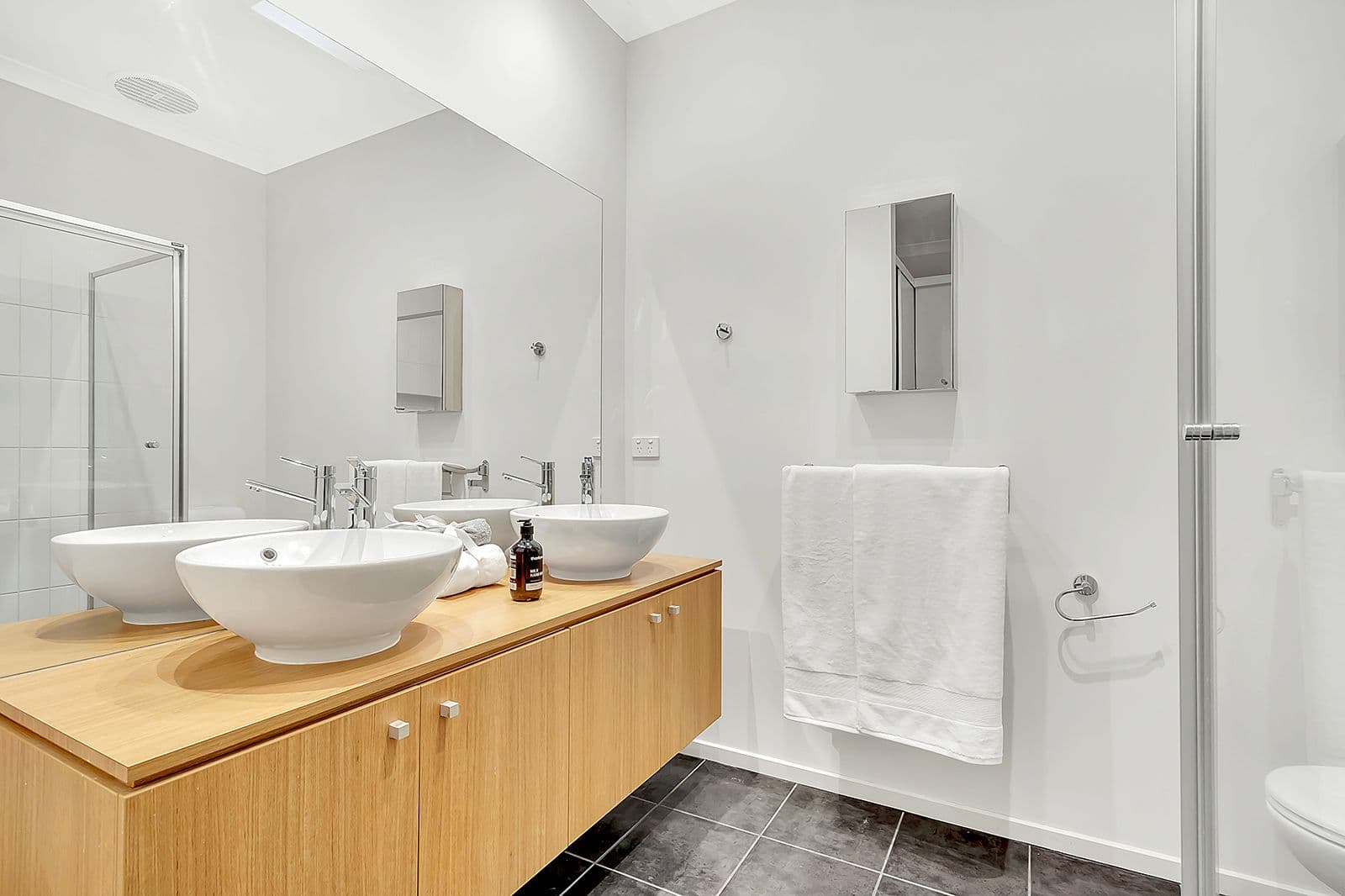 21 Cascade Terrace, Craigieburn VIC 3064, Craigieburn - Thumbnail 5