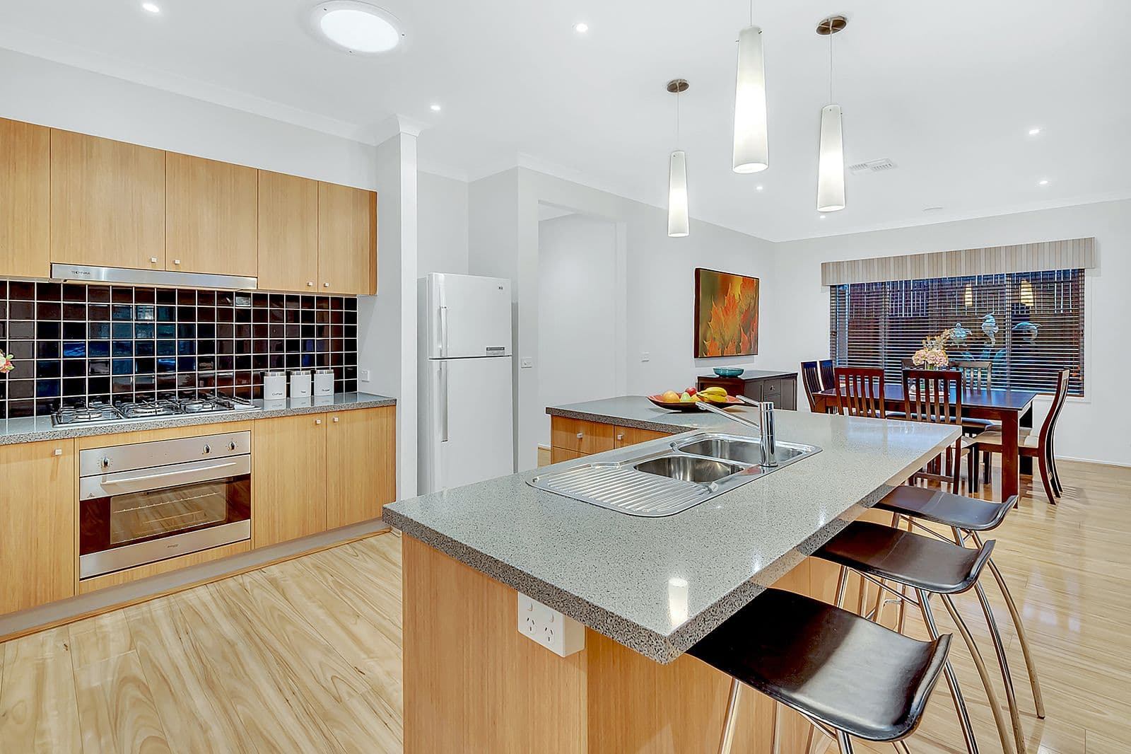 21 Cascade Terrace, Craigieburn VIC 3064, Craigieburn - Thumbnail 8