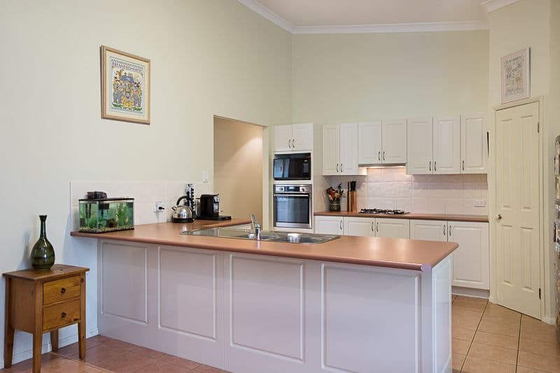 8 Curlew Place, Riverhills QLD 4074, Riverhills - Thumbnail 7