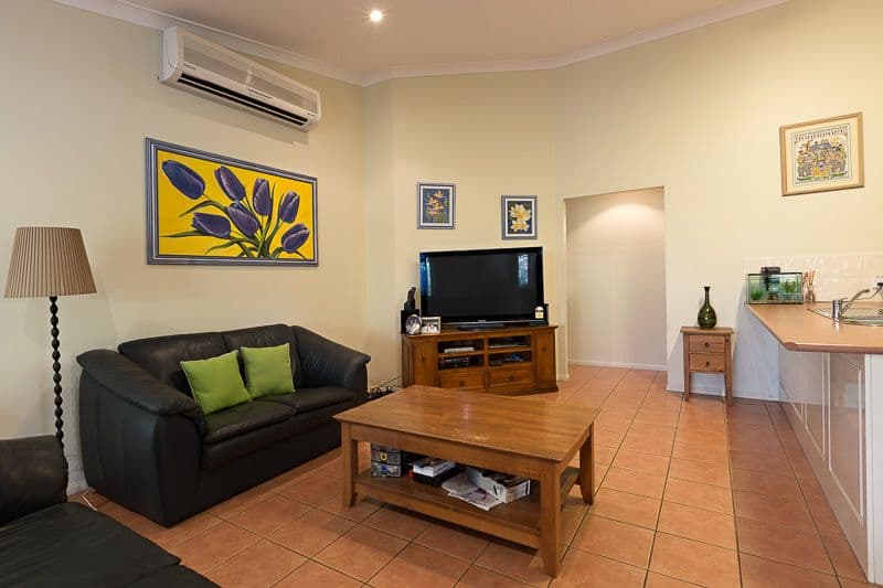 8 Curlew Place, Riverhills QLD 4074, Riverhills - Thumbnail 8
