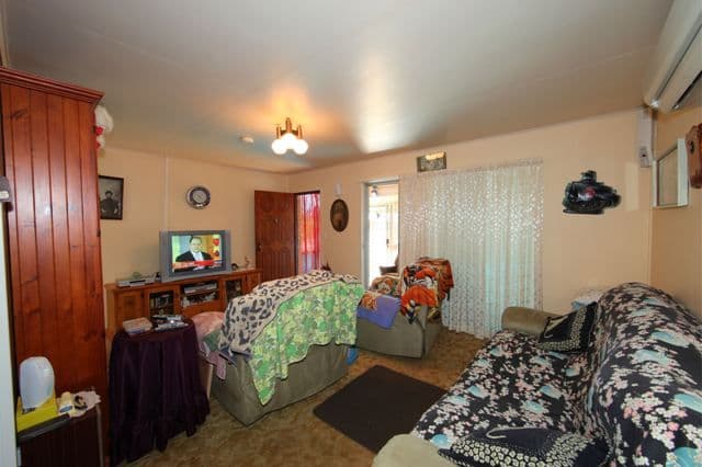 2 Banfield Street, AVENELL HEIGHTS QLD 4670, Avenell Heights - Thumbnail 4