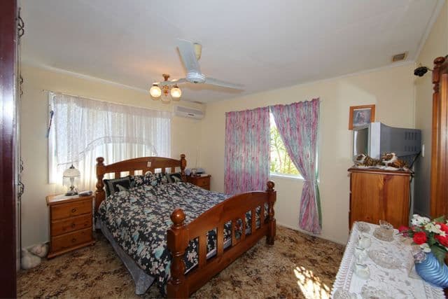 2 Banfield Street, AVENELL HEIGHTS QLD 4670, Avenell Heights - Thumbnail 6