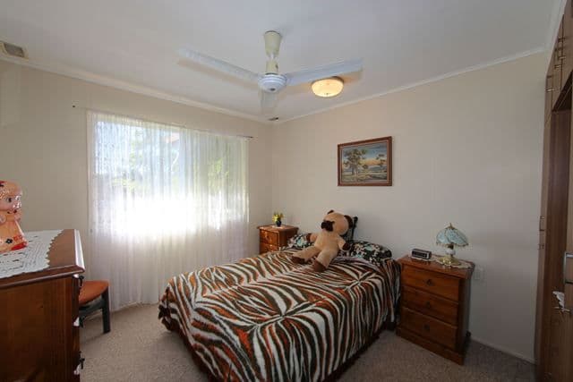 2 Banfield Street, AVENELL HEIGHTS QLD 4670, Avenell Heights - Thumbnail 7