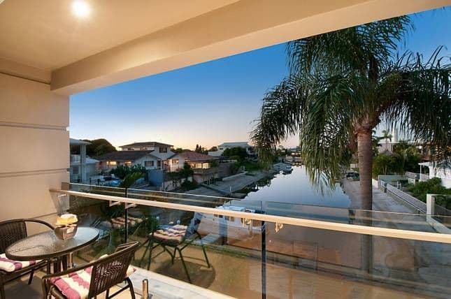 27 Merrimac Boulevard, BROADBEACH WATERS QLD 4218, Broadbeach Waters - Image 1