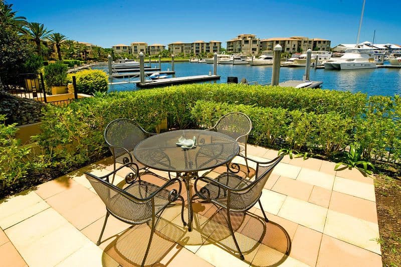1518 Riverdale Drive, HOPE ISLAND QLD 4212, Hope Island - Thumbnail 2