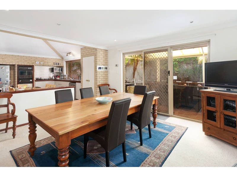 10 Levey Rise, WINTHROP WA 6150, Winthrop - Image 1