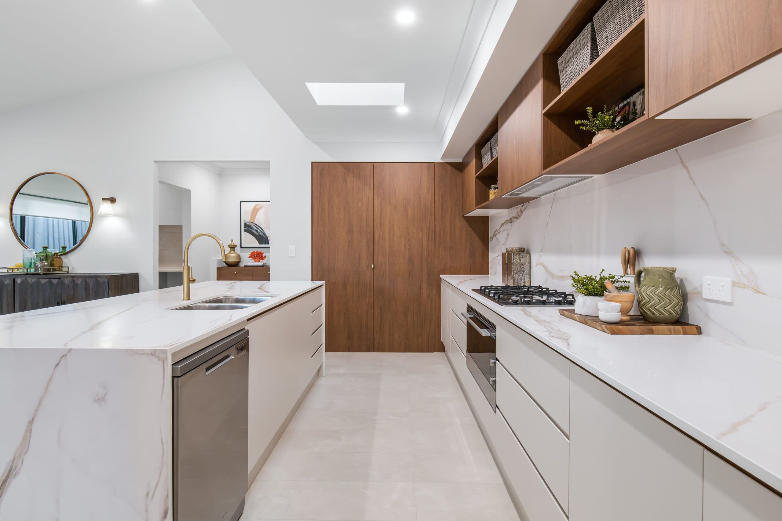 4 Kosciuszko Street, Upper Kedron QLD 4055, Upper Kedron - Image 1