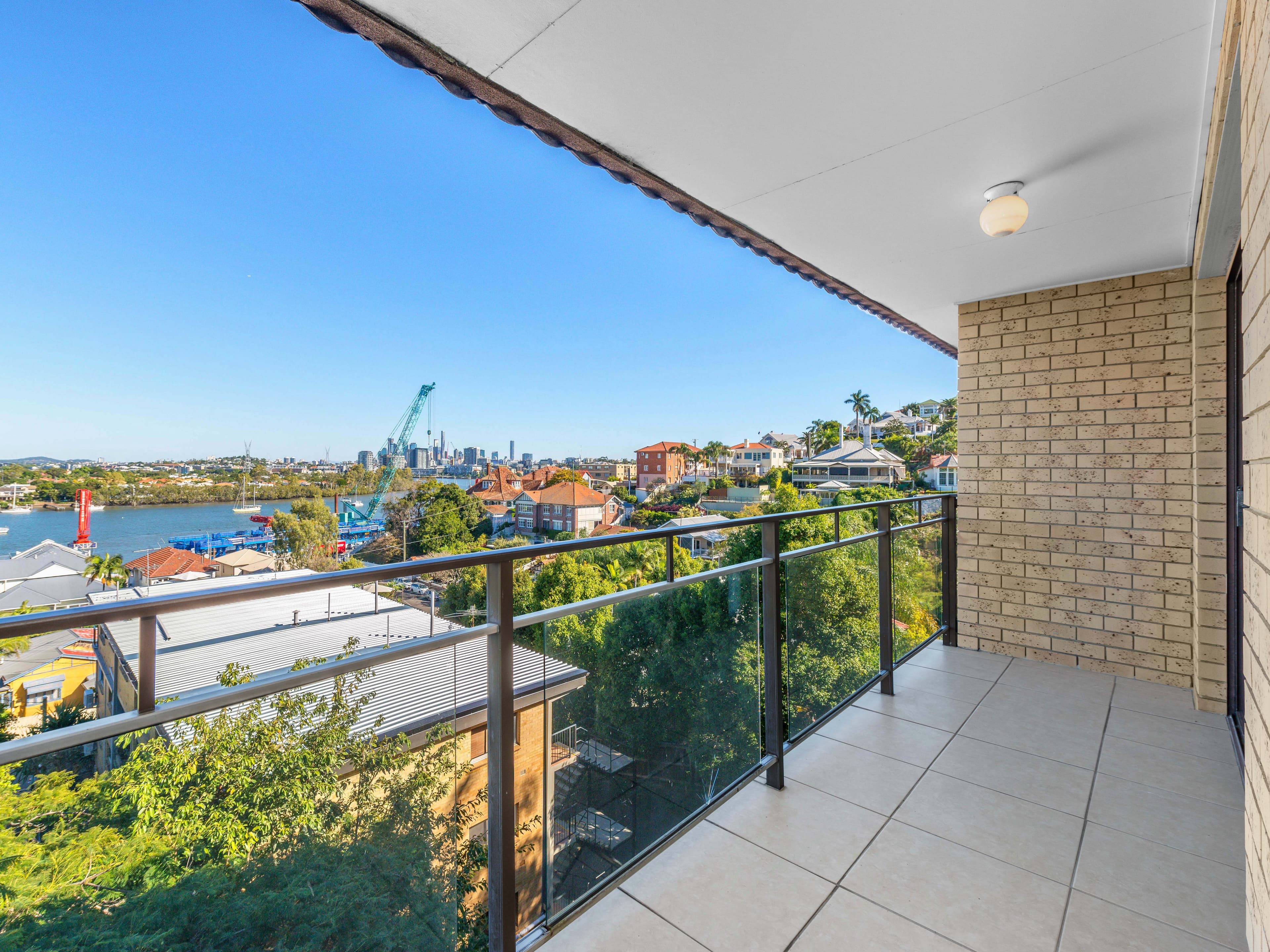 24A Crescent Road, Hamilton QLD 4007, Hamilton - Thumbnail 2