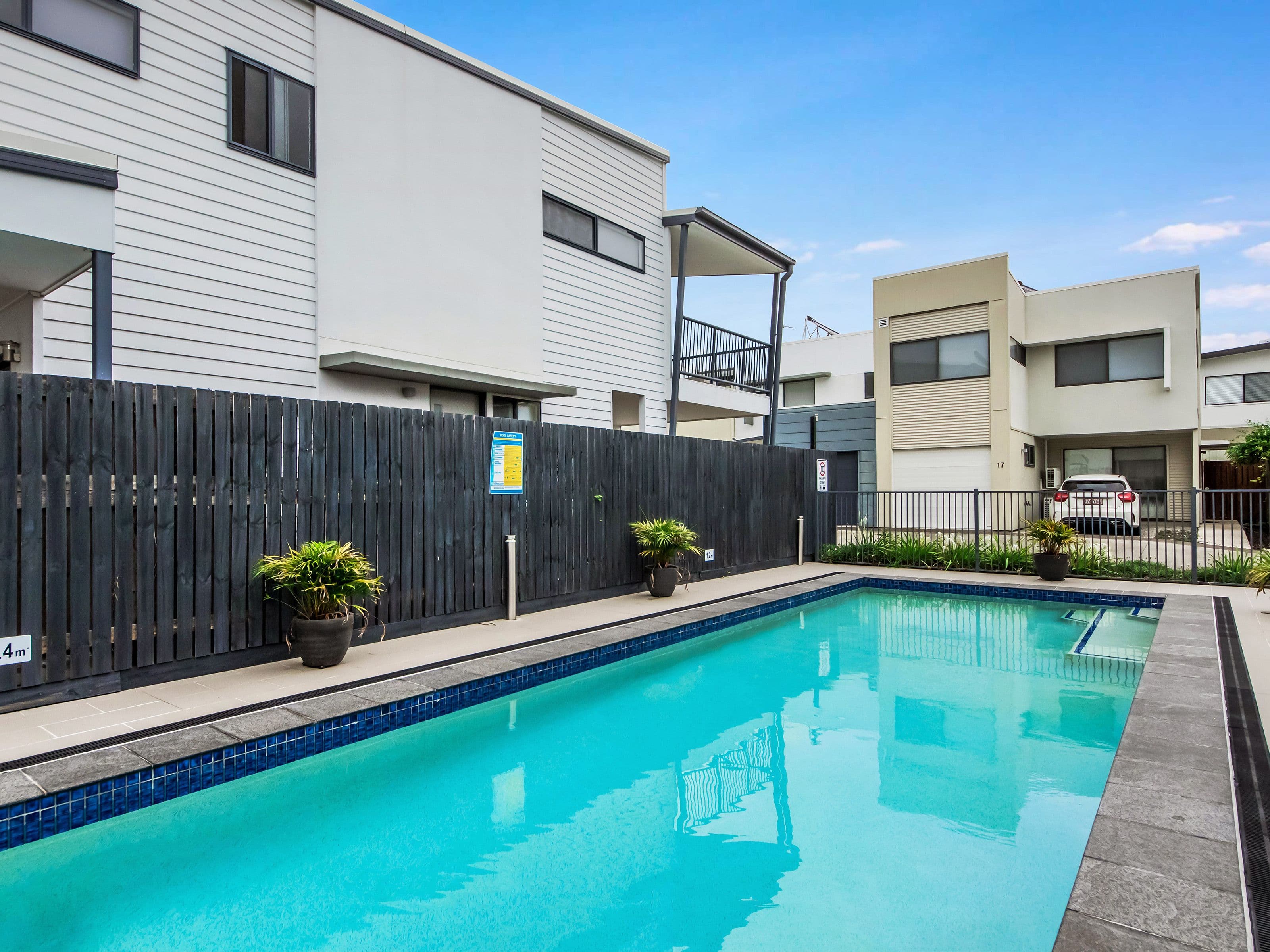 22 Careel Close, Helensvale QLD 4212, Helensvale - Thumbnail 3