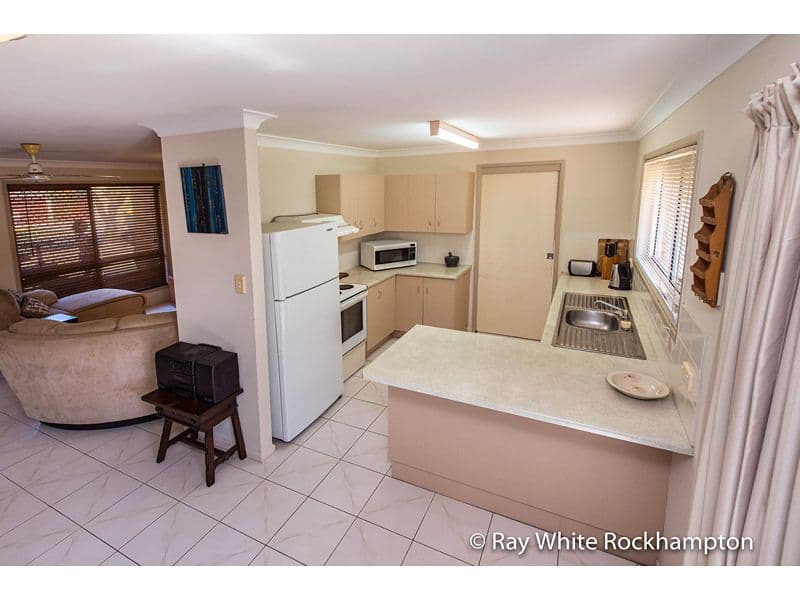 15 Doblo Avenue, Norman Gardens QLD 4701, Norman Gardens - Thumbnail 7