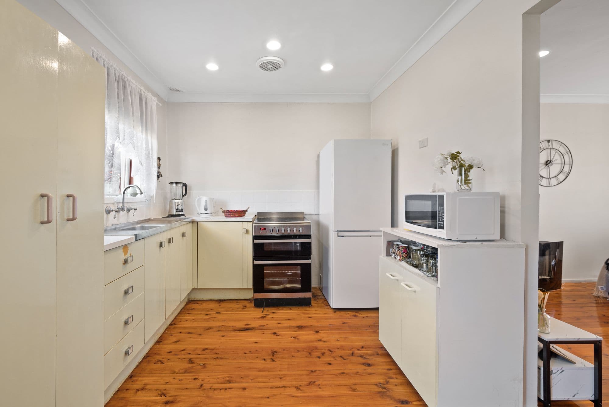 9 Galashiels Avenue, St Andrews NSW 2566, St Andrews - Thumbnail 8