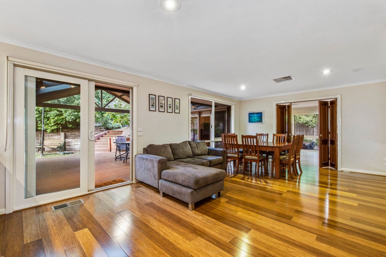 4 Telford Drive, Berwick VIC 3806, Berwick - Thumbnail 4