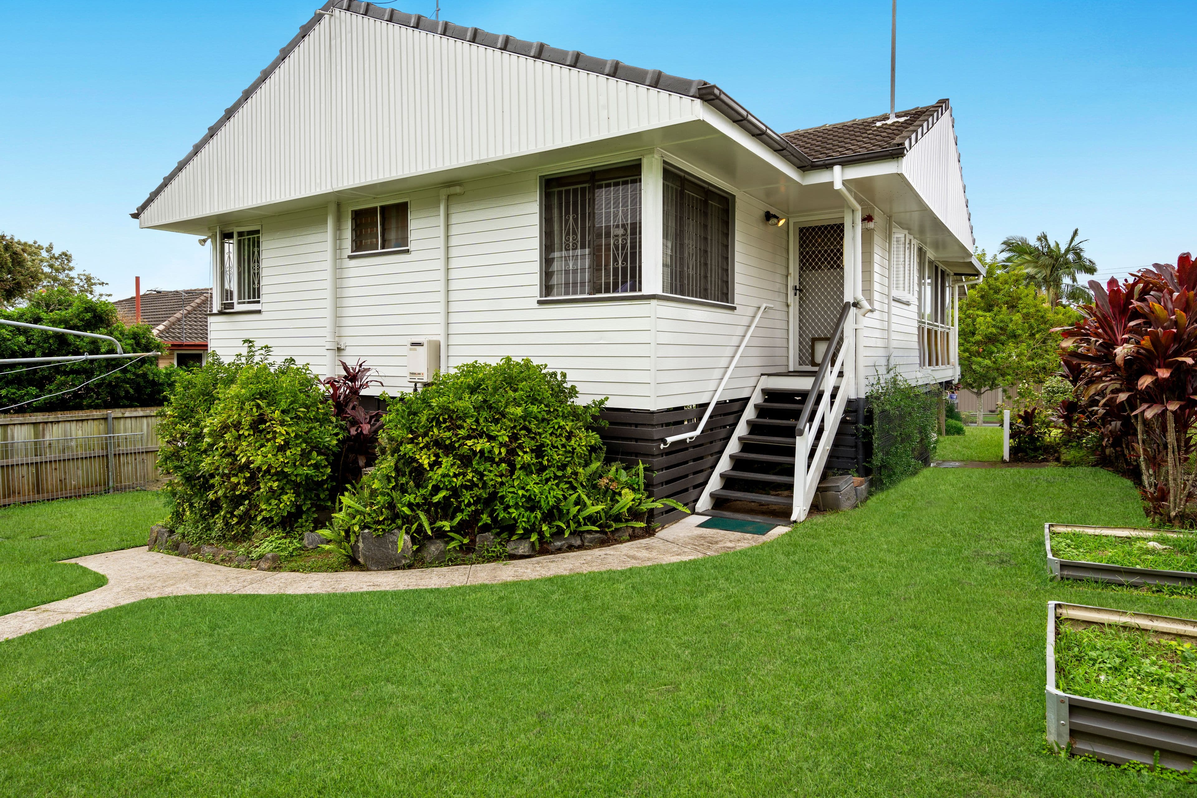 10 Aldren Street, Stafford Heights QLD 4053, Stafford Heights - Thumbnail 5