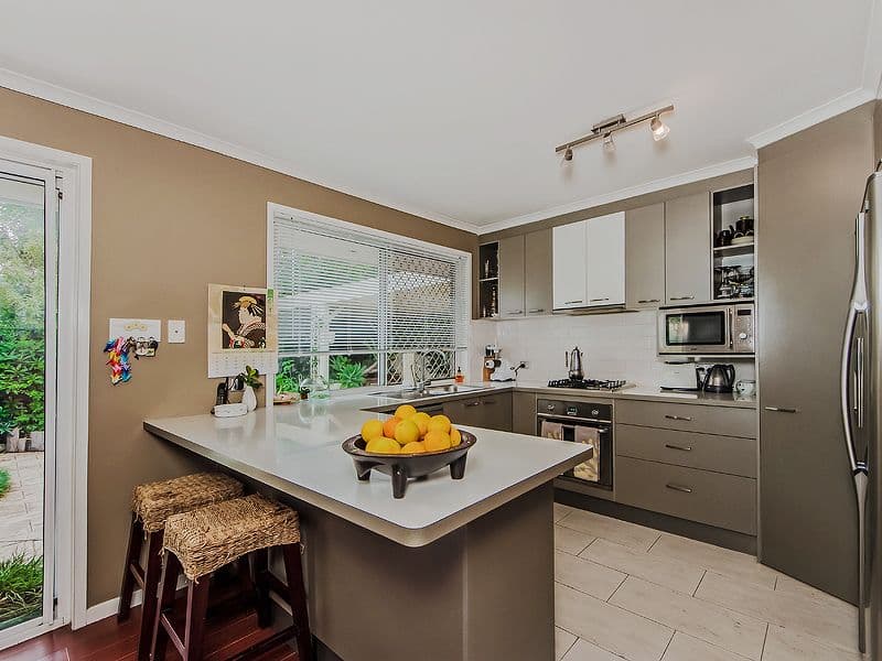 16 Petherbridge Avenue, MERRIMAC QLD 4226, Merrimac - Thumbnail 5