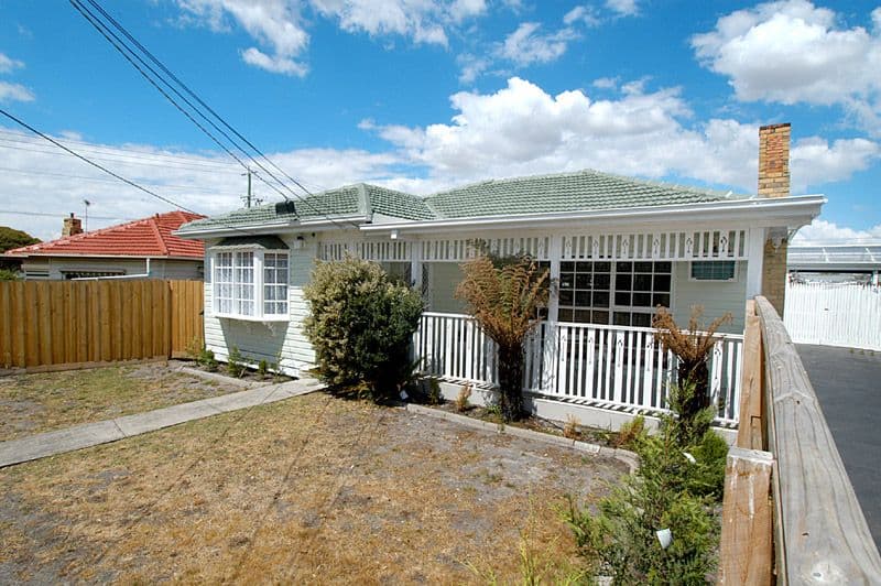 2 Vardon Street, SPRINGVALE VIC 3171, Springvale - Image 1