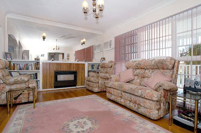 2 Vardon Street, SPRINGVALE VIC 3171, Springvale - Thumbnail 2