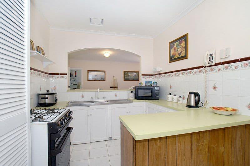 2 Vardon Street, SPRINGVALE VIC 3171, Springvale - Thumbnail 8